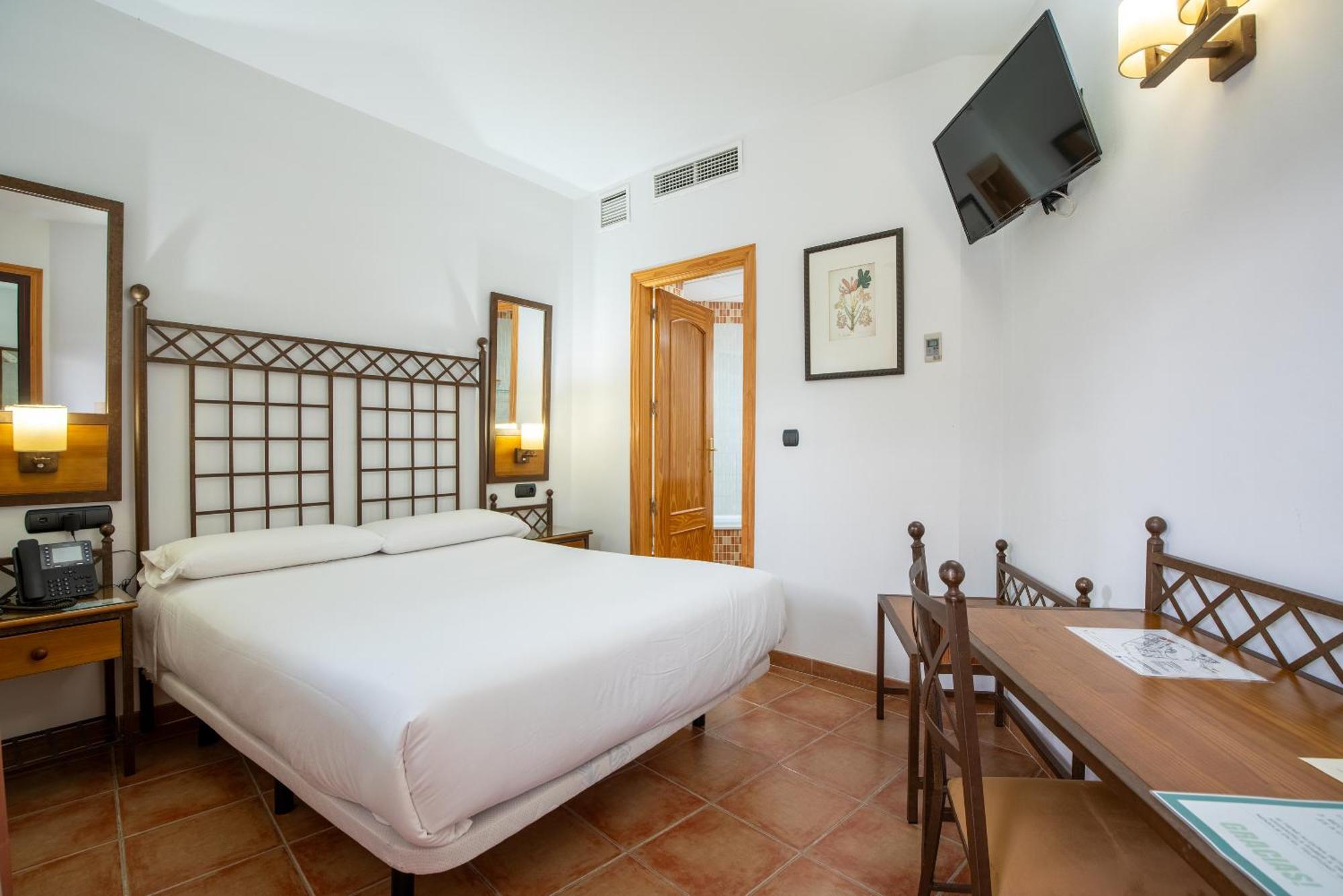 Hotel Hacienda Santa Barbara Кастиеха де ла Куеста Екстериор снимка